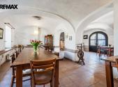 Prodej - hotel, 951 m²