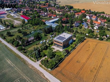 01-prodejna-stratov.jpg | Prodej - pozemek pro komerční výstavbu, 4 248 m²