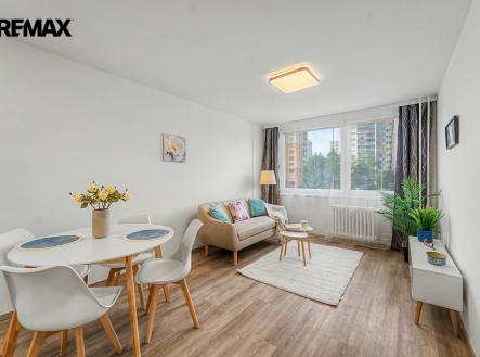byt-strizkov-1.jpg | Prodej bytu, 2+kk, 44 m²