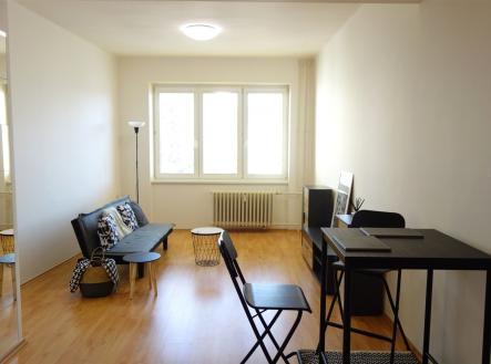 . | Pronájem bytu, 1+kk, 33 m²