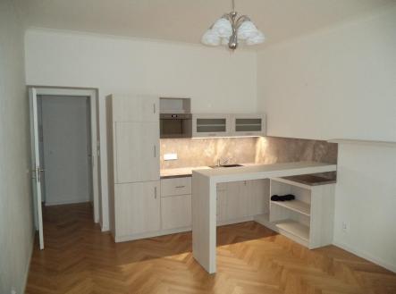 . | Pronájem bytu, 1+kk, 30 m²