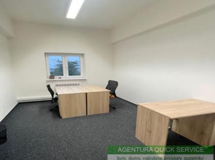 Pronájem - kanceláře, 193 m²