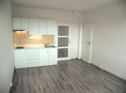 Pronájem bytu, 1+kk, 30 m² obrázek