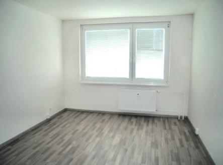 . | Pronájem bytu, 1+kk, 30 m²