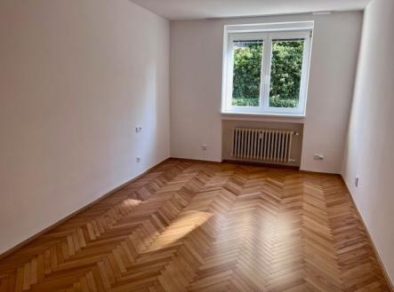 . | Pronájem bytu, 3+1, 91 m²