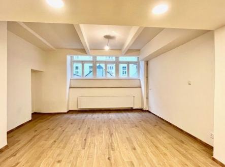 . | Pronájem bytu, 1+kk, 62 m²