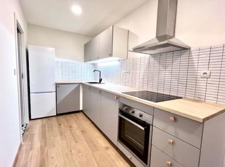 . | Pronájem bytu, 1+kk, 62 m²