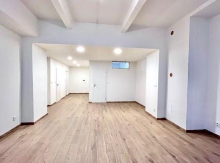 . | Pronájem bytu, 1+kk, 62 m²