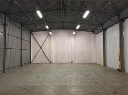 . | Pronájem - skladovací prostor, 126 m²