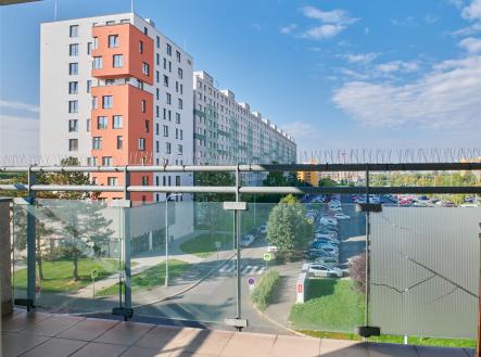 . | Pronájem bytu, 3+kk, 86 m²