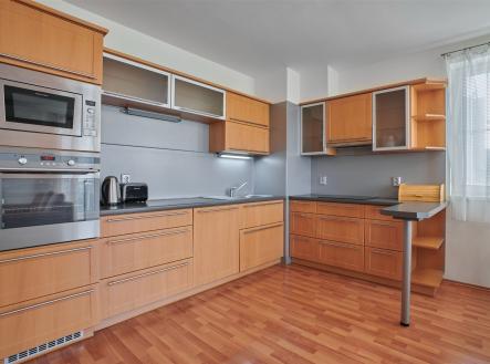 . | Pronájem bytu, 3+kk, 86 m²