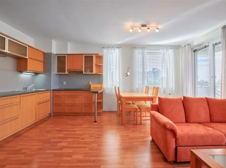 . | Pronájem bytu, 3+kk, 86 m²
