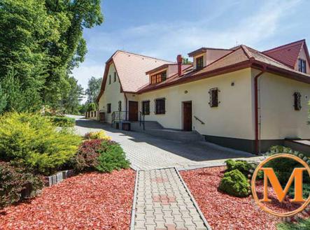   | Prodej - dům/vila, 480 m²