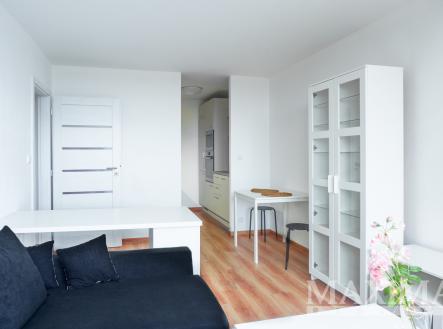   | Pronájem bytu, 2+kk, 42 m²