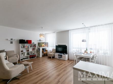   | Pronájem bytu, 2+kk, 62 m²