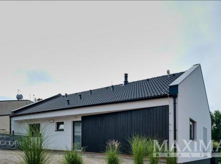   | Prodej - dům/vila, 104 m²