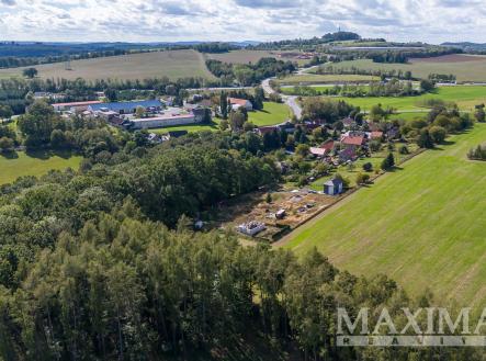   | Prodej - pozemek pro komerční výstavbu, 1 002 m²