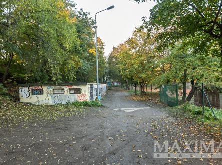   | Prodej - pozemek pro komerční výstavbu, 429 m²