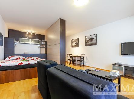   | Pronájem bytu, 1+kk, 53 m²