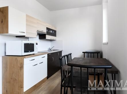   | Pronájem bytu, 2+kk, 62 m²