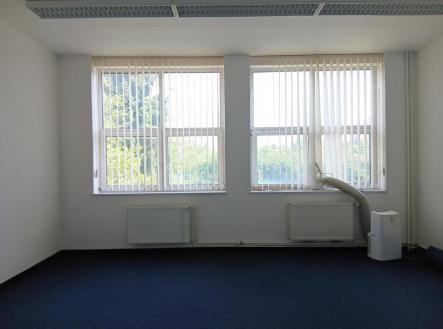 20260521_101240.jpg | Pronájem - kanceláře, 30 m²