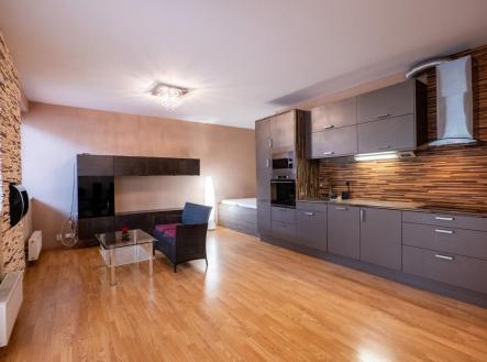 20.jpg | Prodej bytu, 1+kk, 81 m²