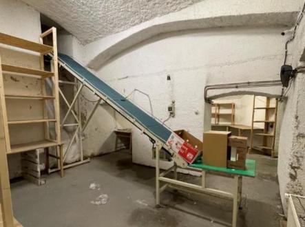 Pronájem - skladovací prostor, 61 m² obrázek