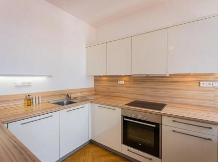 e2bc.jpg | Pronájem bytu, 2+kk, 73 m²
