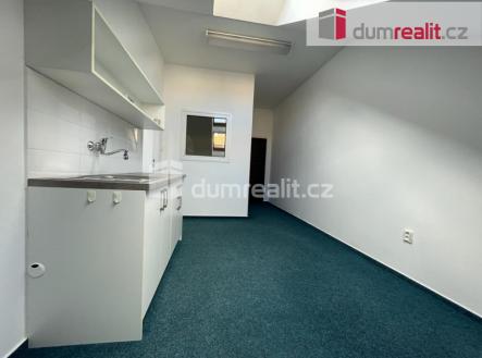 3 | Pronájem - kanceláře, 50 m²