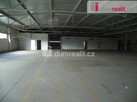 2 | Pronájem - komerční objekt, výroba, 940 m²
