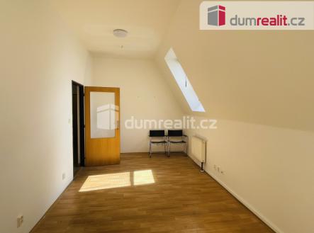 1 | Pronájem - kanceláře, 153 m²