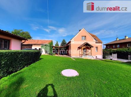 2 | Prodej - dům/vila, 230 m²