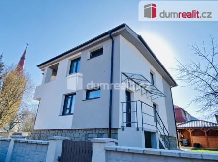 pohled na dům | Prodej - dům/vila, 360 m²