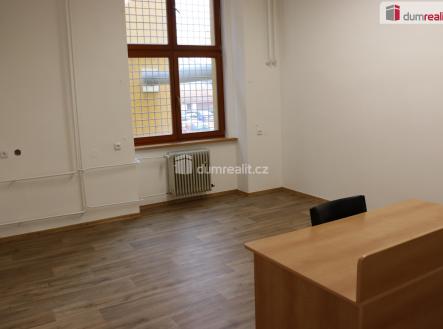 4 | Pronájem - obchodní prostor, 43 m²