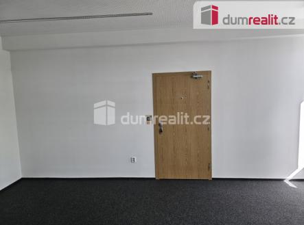 Pronájem - kanceláře, 165 m²