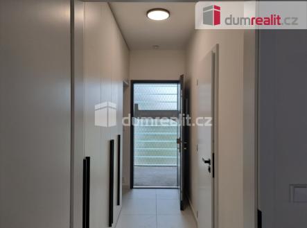 4 | Pronájem bytu, 1+kk, 35 m²