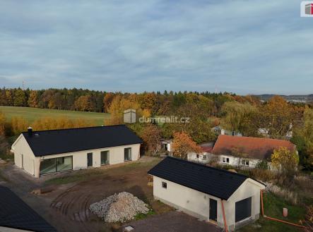 2 | Prodej - dům/vila, 175 m²