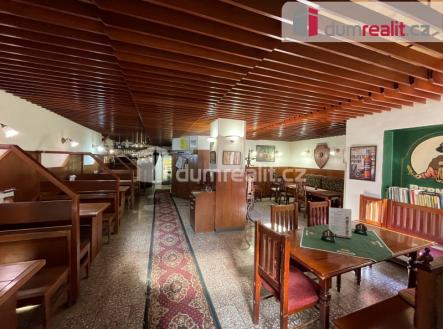 1 | Pronájem - restaurace, 281 m²