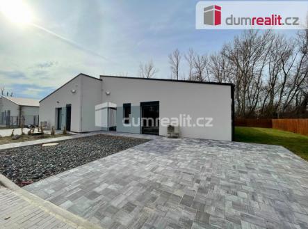 4 | Prodej - dům/vila, 131 m²