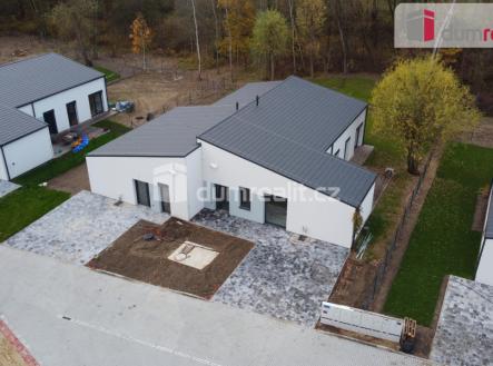 2 | Prodej - dům/vila, 132 m²