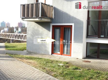 2 | Pronájem - obchodní prostor, 54 m²