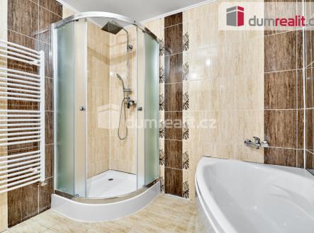 2 | Prodej - dům/vila, 180 m²