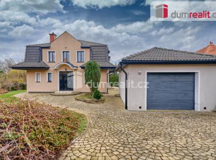 1 | Prodej - dům/vila, 194 m²