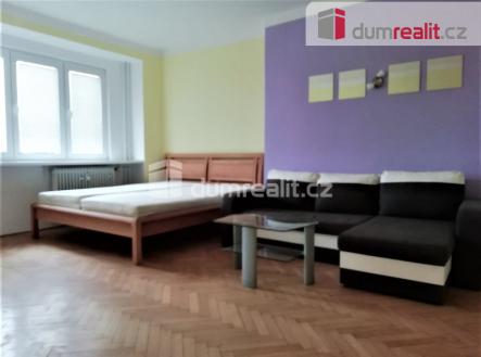 4 | Pronájem bytu, 1+1, 38 m²