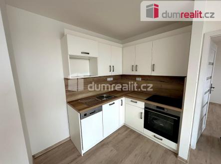 2 | Pronájem bytu, 2+kk, 72 m²