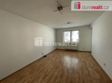 Pronájem bytu, 2+1, 57 m²