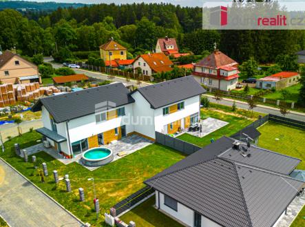 pohled terasa | Prodej - dům/vila, 160 m²