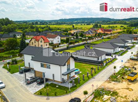 pohled dům | Prodej - dům/vila, 160 m²