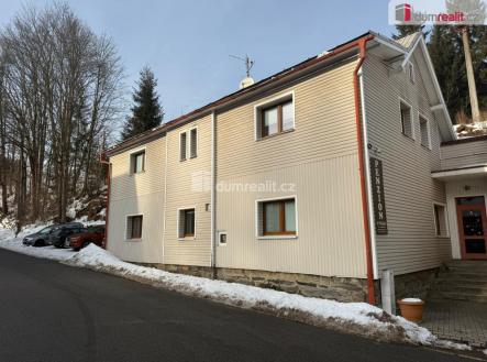 3 | Prodej - penzion, 600 m²