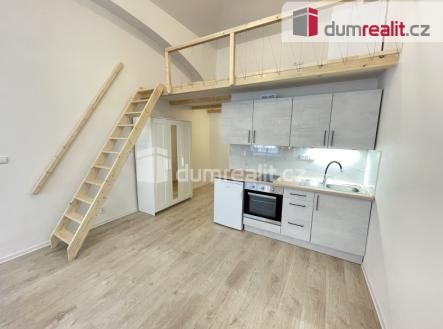 2 | Pronájem bytu, 1+kk, 42 m²